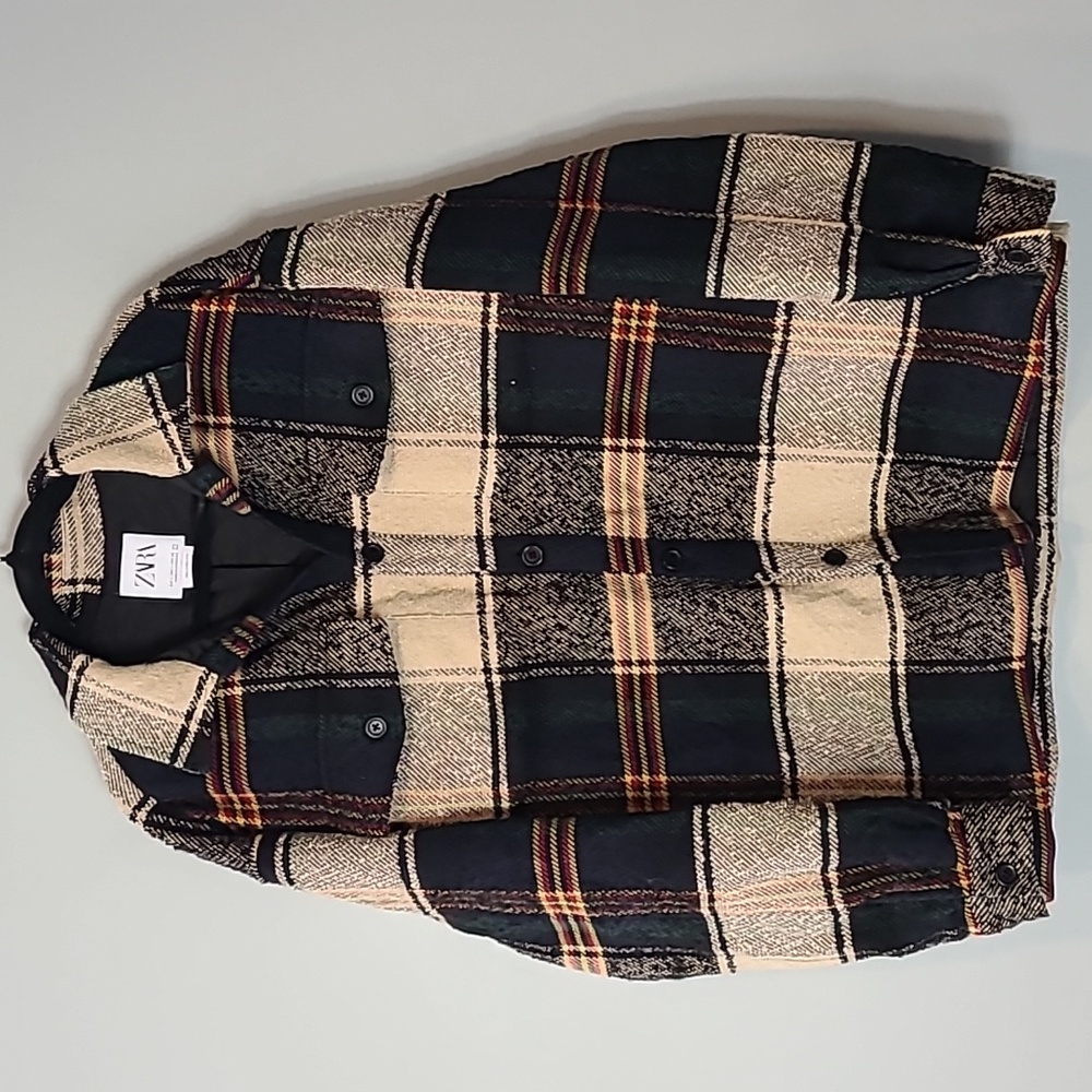 Zara Black and Cream Plaid Lightweight Shirt Jacket
